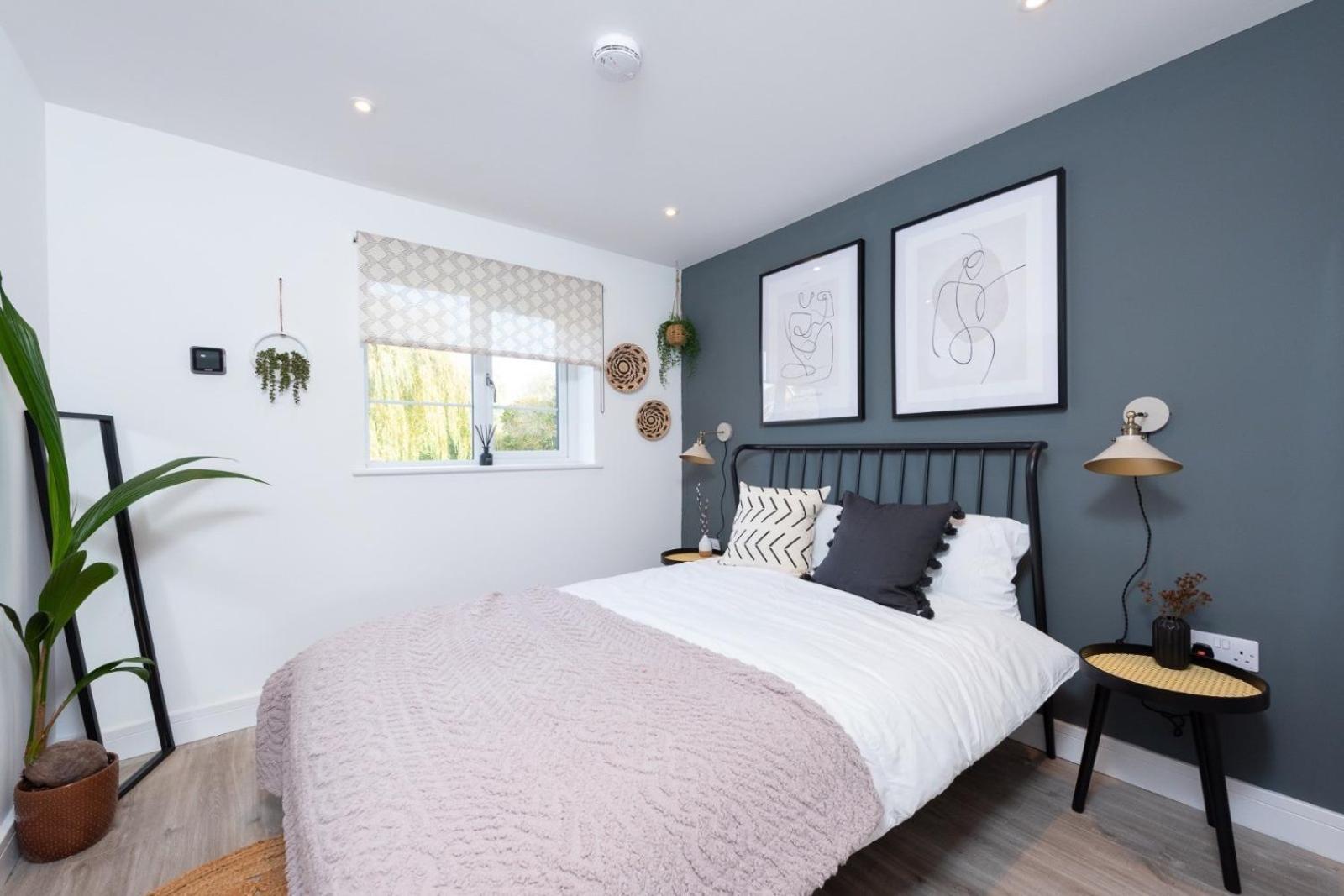 Bridge House Apartments - Free Parking Shottery Екстер'єр фото