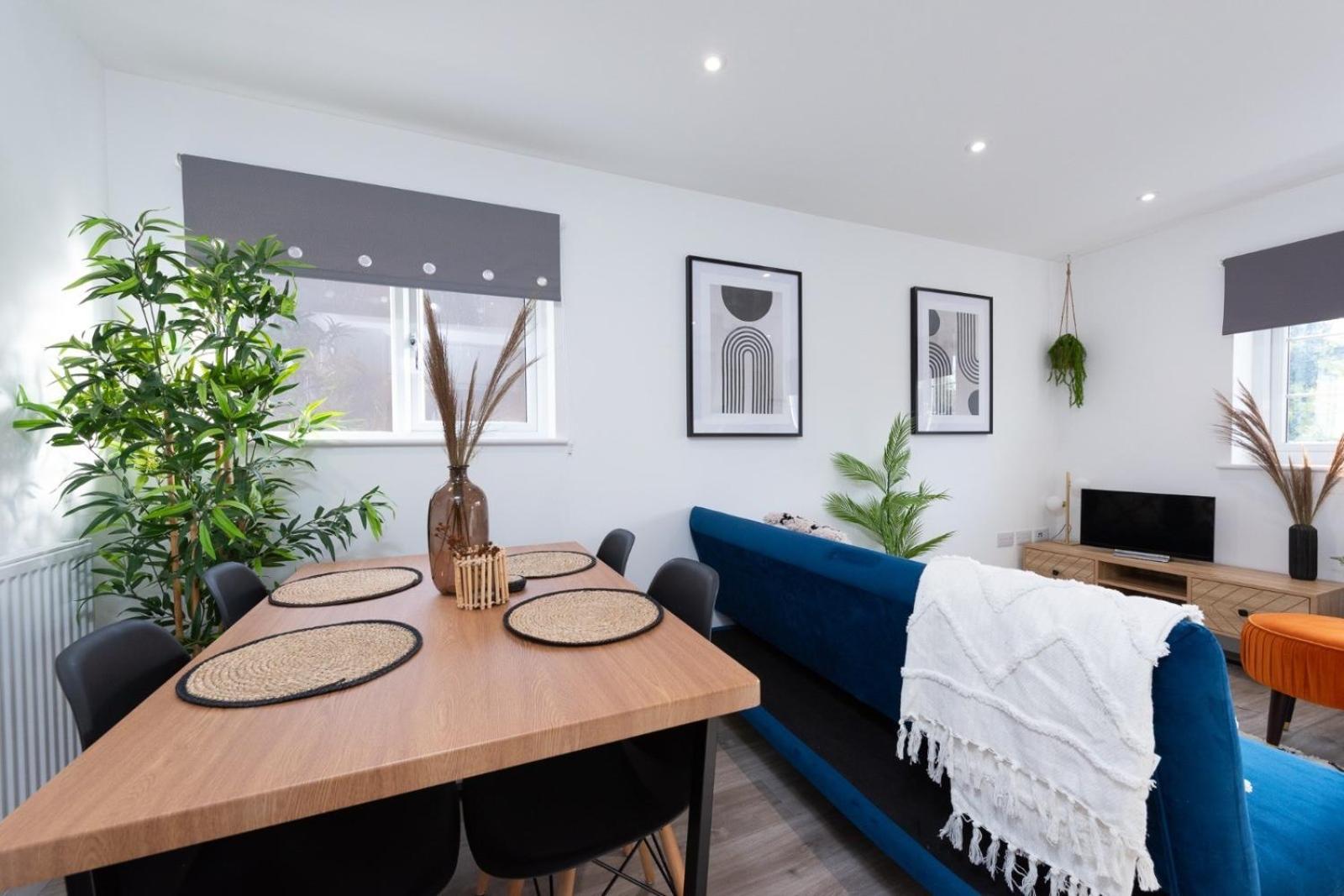 Bridge House Apartments - Free Parking Shottery Екстер'єр фото